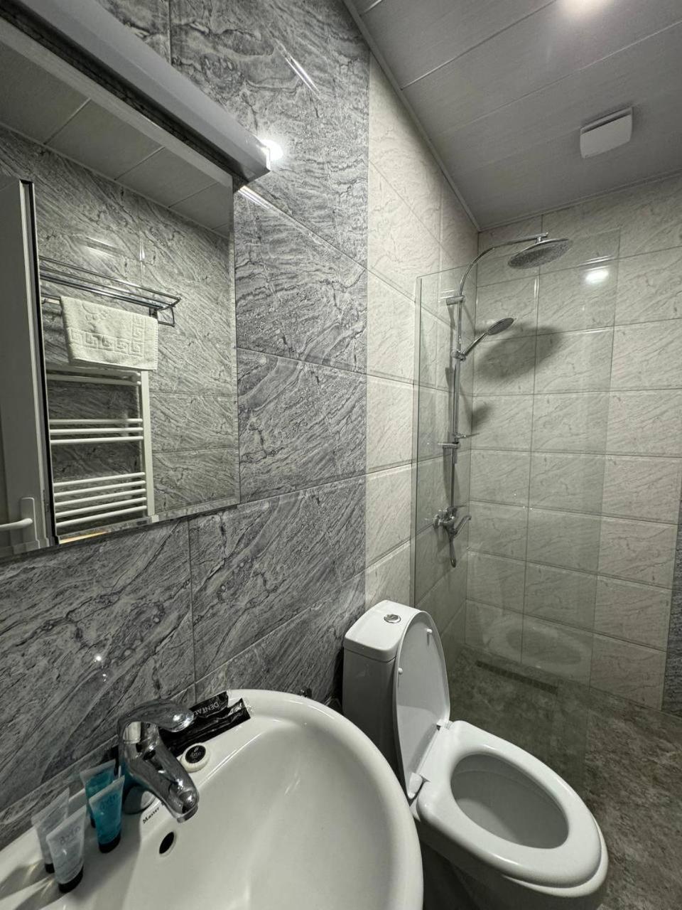 Hotel Kazbegi 1963 Habitación foto